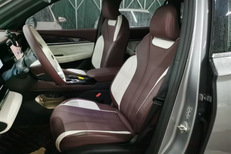 Used Geely Auto Monjaro L 2024 2.0TD High-Power Automatic Two-Wheel Drive Yunqi Version
