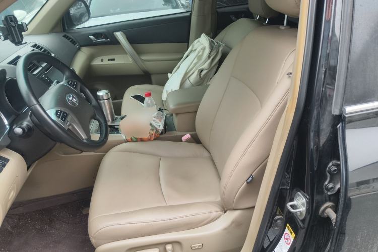 Used Toyota Highlander 2012 2.7L Two-Wheel Drive 7-Seater Luxury Edition