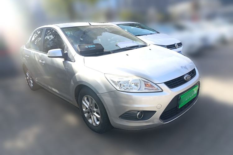 Used Ford Focus 2013 Sedan Classic 1.8L Manual Base Model
