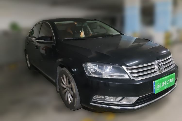 Used Volkswagen Magotan 2015 1.8TSI Advanced Model Front Right 45 Deg