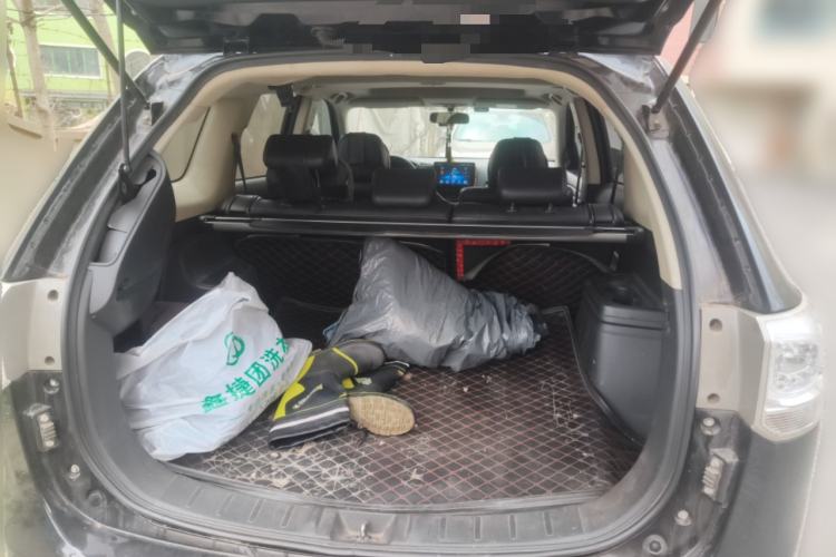 Used Mitsubishi Outlander 2014 2.4L 4x4 Deluxe Value Edition 5 Seats Trunk