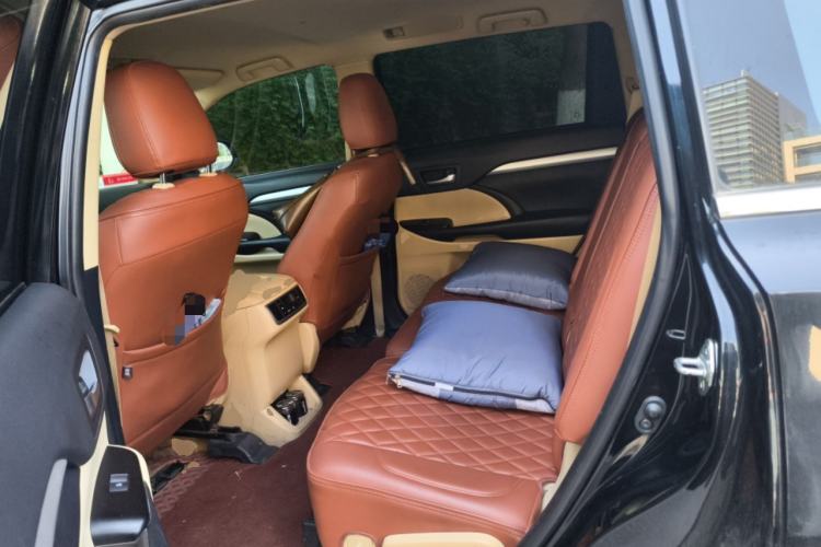 Used Toyota Highlander 2018 2.0T Four-Wheel Drive Elite Edition 7 Seats China VI Standard