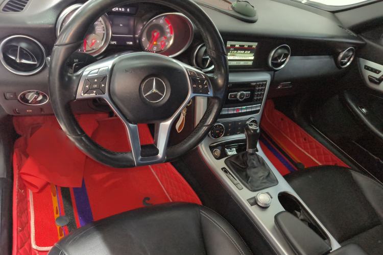 Used Mercedes-Benz SLK-Class 2011 SLK 200 Fashion Model
