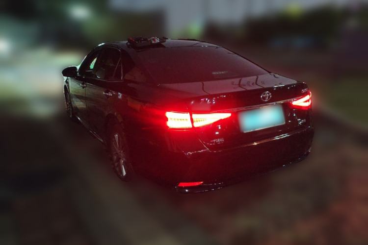 Used Toyota Crown 2015 2.0T Fashion Edition
