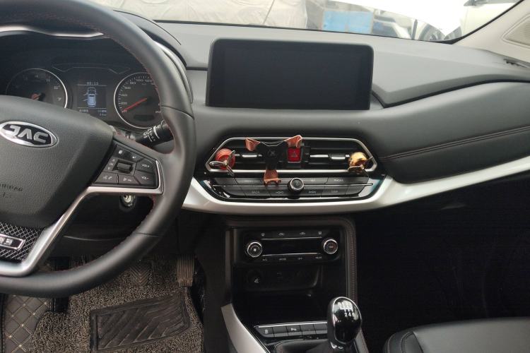 Used JAC Refine R3 2019 1.5T Jingfeng Model 7 Seats
