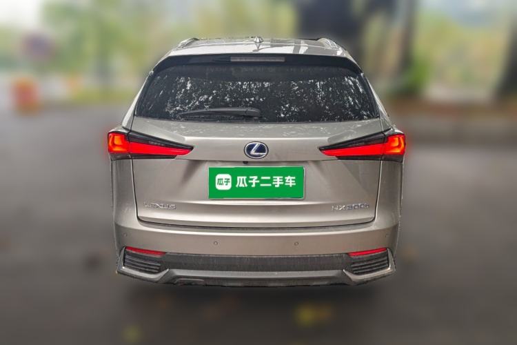 Used Lexus NX 2020 300h Front-Drive Fēngyuè Version China VI Standard
