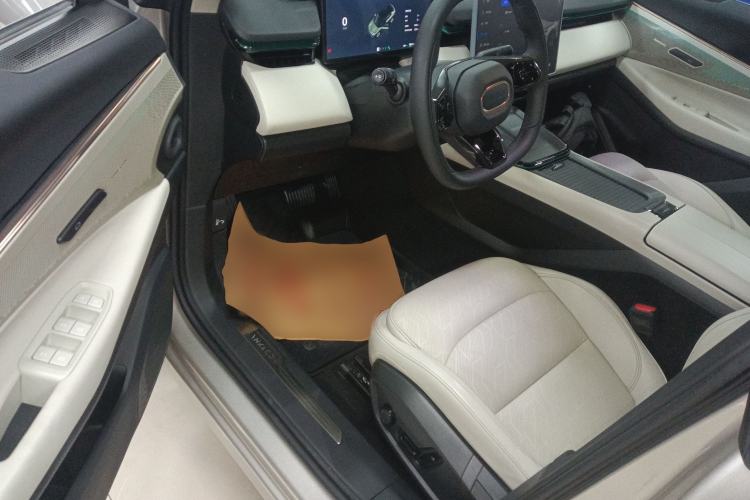 Used Lynk & Co 08 EM-P 2023 220km All-Wheel-Drive Performance Halo