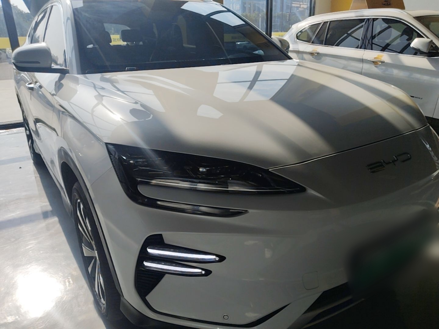 BYD Song PLUS New Energy 2024 Honor Edition EV 520km Luxury Model — снимка 3