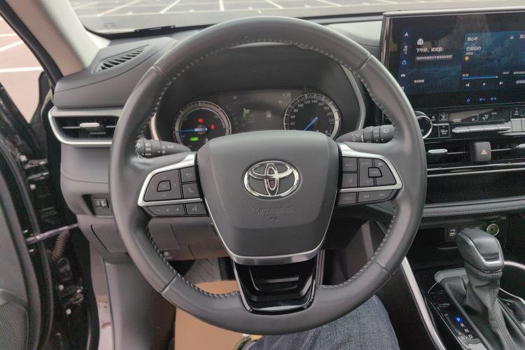 Used Toyota Highlander 2022 Dual-Engine 2.5L Four-Wheel Drive Prestige Version 7 Seats Steering Wheel