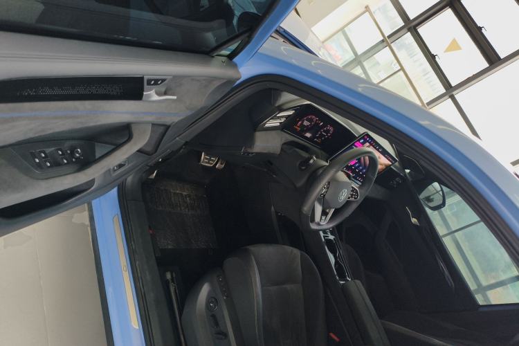 Used Volkswagen Tiguan L 2024 PRO 380TSI Four-Wheel Drive R-Line Smart Edition Driver Seat