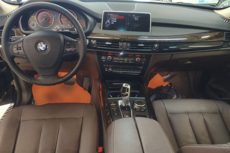 Used BMW X5 2015 xDrive28i
