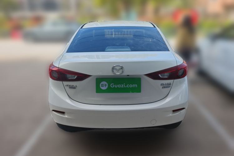 Used Mazda 3 Axela 2016 Sedan 1.5L Manual Comfort Model
