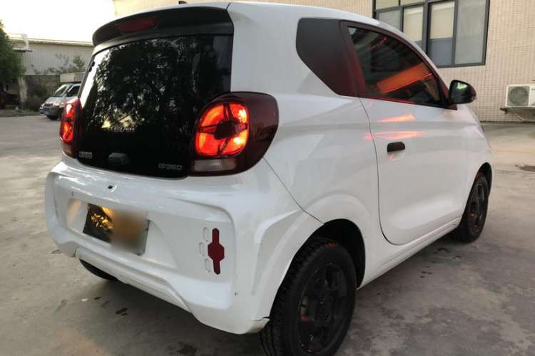 Used Roewe Clever 2021 302 km New Four-Seater Super-Efficient Version
