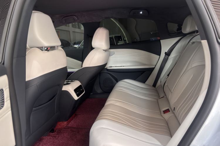 Used Geely Galaxy E8 2024 665 km Range Rear-Drive Starship Long-Range Version