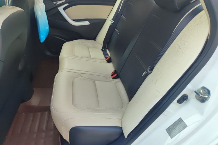 Used Changan Alsvin V7 2015 1.6L Manual Enjoyment Model China IV Standard
