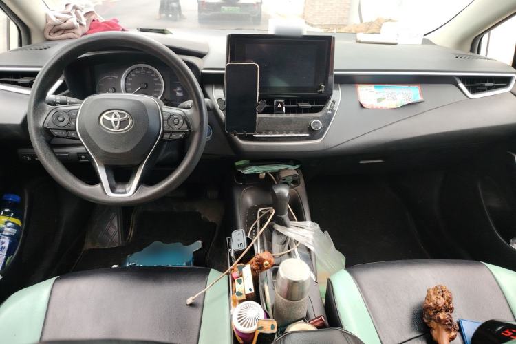 Used Toyota Corolla 2022 Dual-Motor 1.8L E-CVT Pioneer Edition Center Console