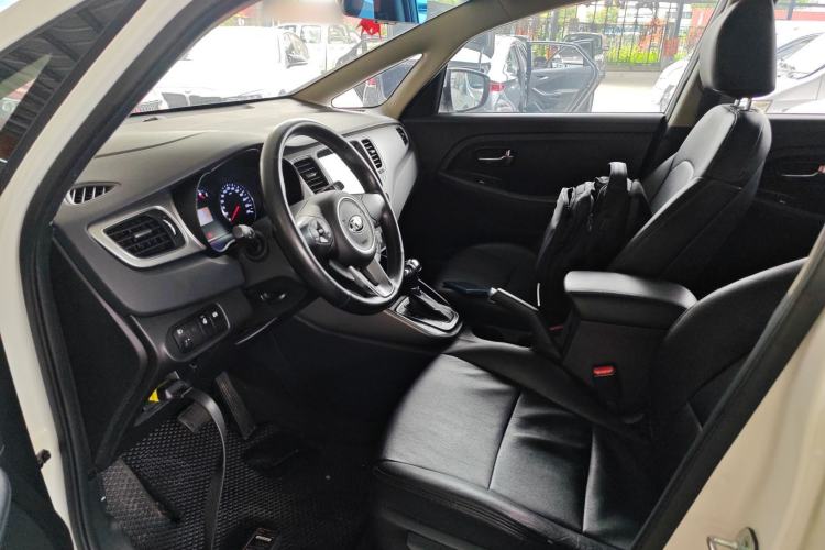 Used Kia Carens 2013 2.0L 7-Seater Automatic Standard Version China IV Standard