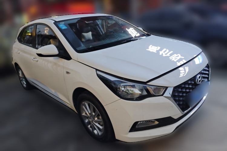 Used Hyundai Verna RV 2017 1.4L Automatic Cool Edition GLS China V Emission Standard Front Right 45 Deg