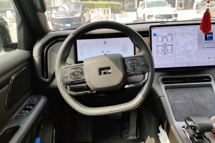 Used Polestones 01 2023 All-Purpose 7-Seater Version
