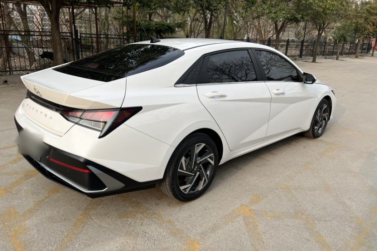 Used Hyundai Elantra 2023 1.5L CVT GLX Elite Edition
