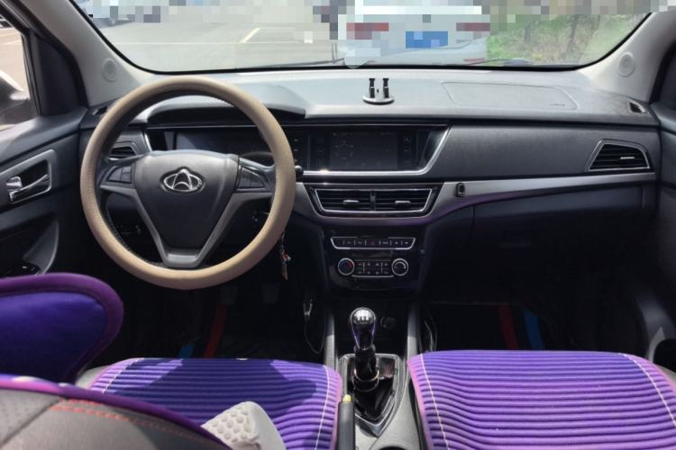 Used CHANGAN KAICHENG Oushang A600 2016 1.5L Manual Luxury 7-Seater Center Console