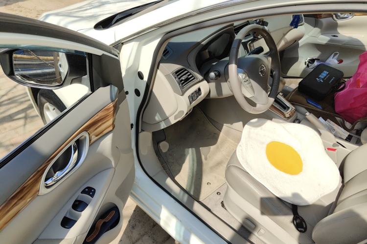 Used Nissan Sylphy 2014 1.6XV CVT Deluxe Edition
