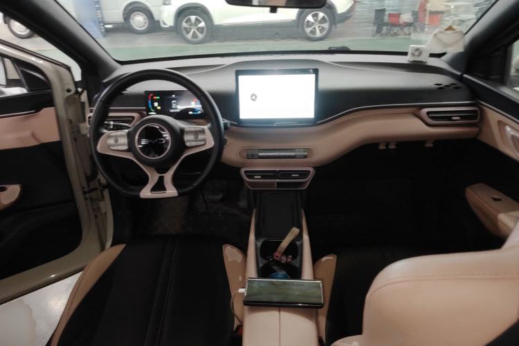 Used BYD Seagull 2025 305 km Free Version Center Console