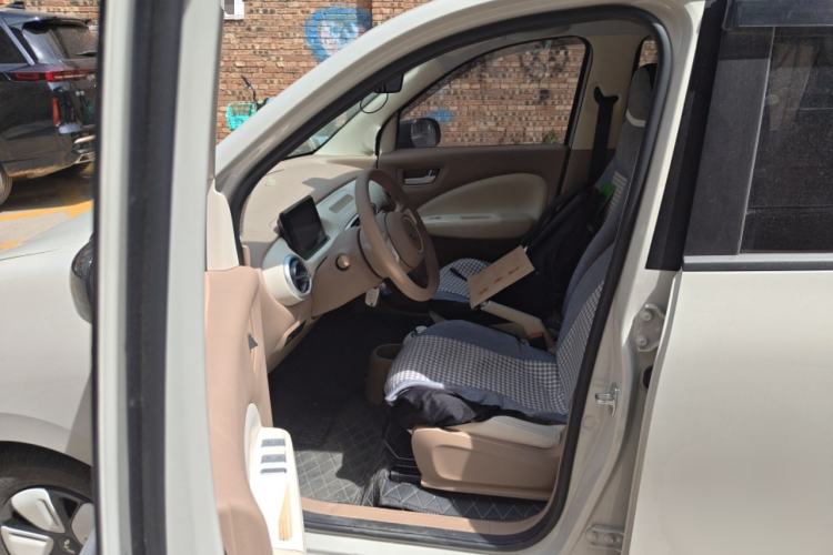 Used Wuling Hongguang MINIEV 2025 Four-Door Version Advanced Edition Left Front Seat