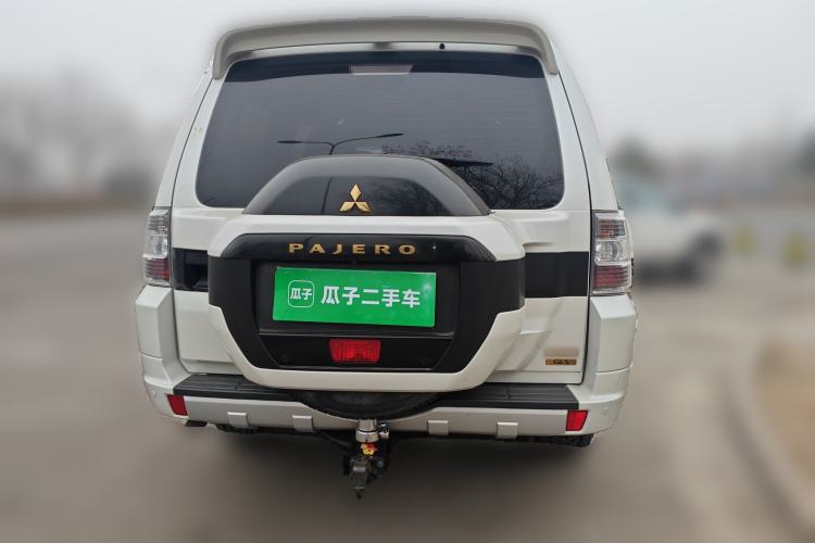 Used Mitsubishi Pajero 