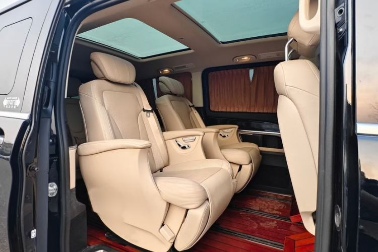 Used Mercedes-Benz V-Class 2018 V 260 L Prestige Extended Version China VI Interior 2