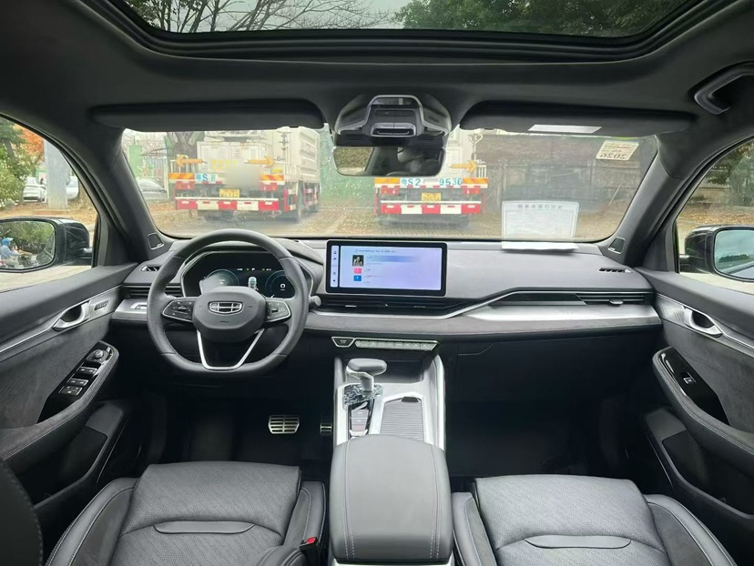 Geely Auto Preface 2024 2.0TD Xiaohan Edition — снимка 18