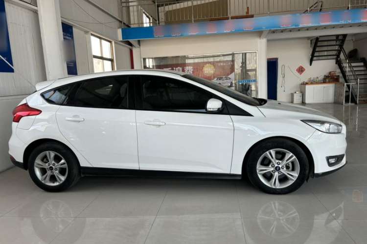 Used Ford Focus 2017 Hatchback 1.6L Automatic Comfort Plus SmartDrive Edition