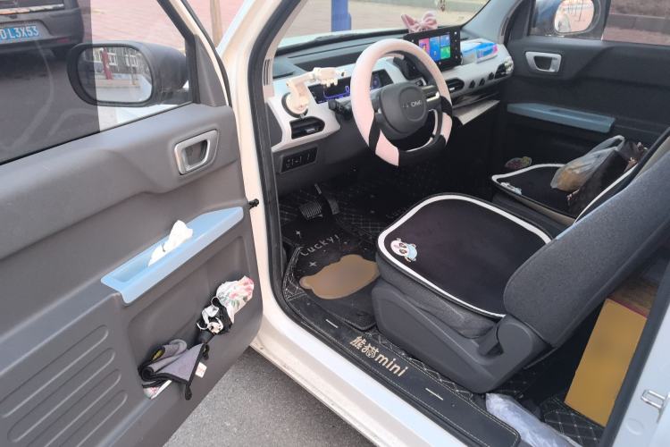 Used Geely Galaxy Panda 2023 Panda Mini 120km Super Cute Bear
