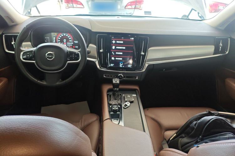 Used Volvo S90 2018 T4 Zhiyi Edition