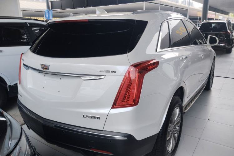 Used Cadillac XT5 2016 25T Luxury Model Rear Right 45 Deg