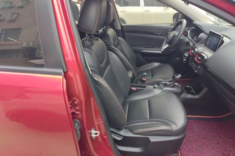 Used Dongfeng Aeolus AX4 2017 1.6L DCT Trendy Style
