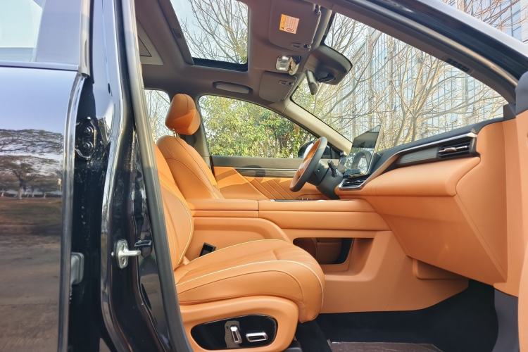 Used Dongfeng eπ eπ008 2025 210Max Range-Extended Version 5 Seats
