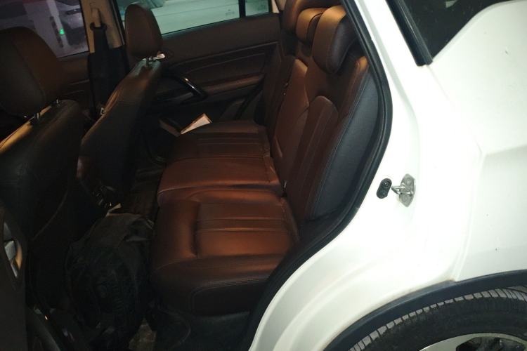 Used GAC Trumpchi GS4 2018 235T Manual Two-Wheel Drive Luxury Edition Left Rear Seat