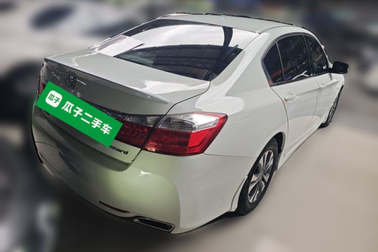 Used Honda Accord 2015 2.0L LX Comfort Edition Rear Right 45 Deg