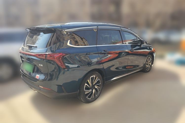 Used FORTHING Yacht 2022 1.5T DCT Chasing-the-Waves Edition Rear Right 45 Deg