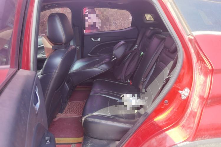 Used Dongfeng Fengon 500 2021 1.5L CVT Enjoyment Version Left Rear Seat