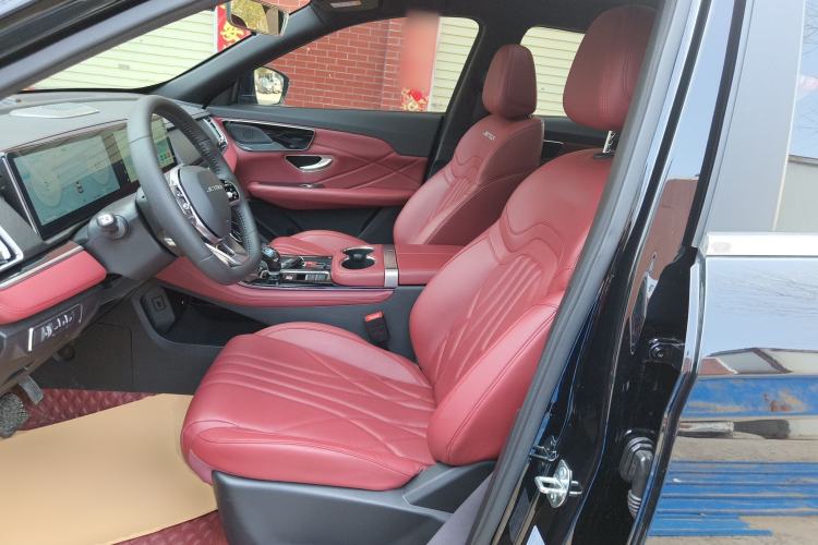 Used JETOUR X70 PLUS 2025 1.5T Luxury Edition 5 Seats