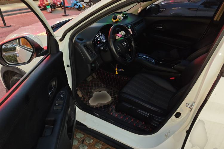 Used Honda Vezel 2017 1.8L CVT Front-Wheel Drive Pioneer Edition