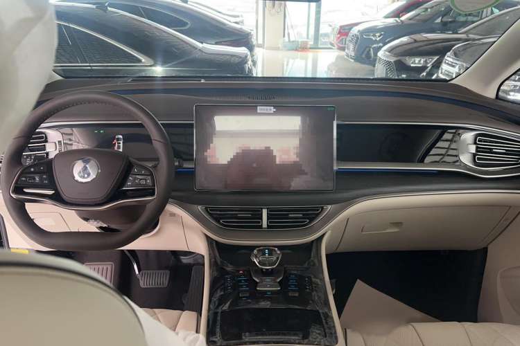 Used Denza D9 2024 DM-i 980 Four-Wheel Drive Prestige Model Interior 3