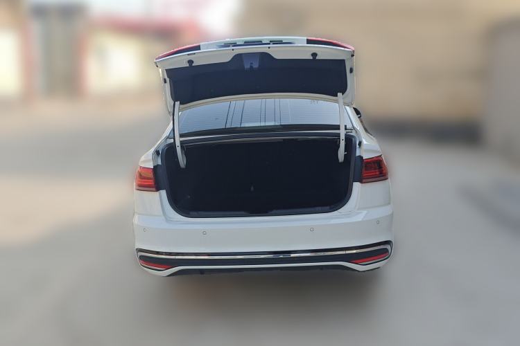 Used Volkswagen Bora 2023 200TSI DSG SmartDrive PRO Edition Trunk