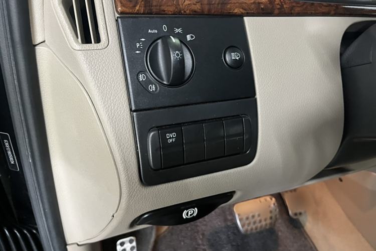 Used Mercedes-Benz Viano 2015 3.0L Partner Edition Interior 7