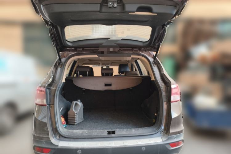 Used Dongfeng Aeolus AX7 2015 2.0L Automatic Zhiyi Trim
