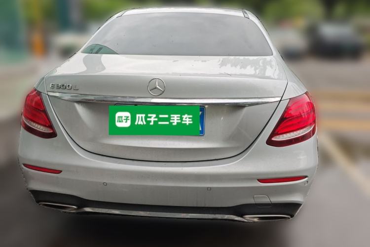 Used Mercedes-Benz E-Class 2016 E 300 L Sporty and Stylish Model