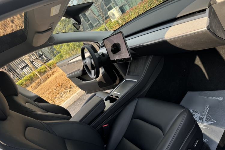 Used Tesla Model Y 2023 Rear-Wheel-Drive Version