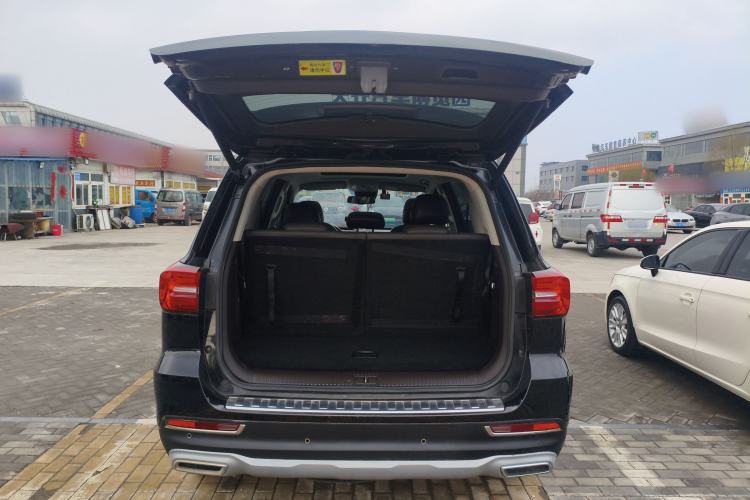 Used Roewe RX8 2018 30T Smart Connectivity All-Wheel Drive Supreme Edition